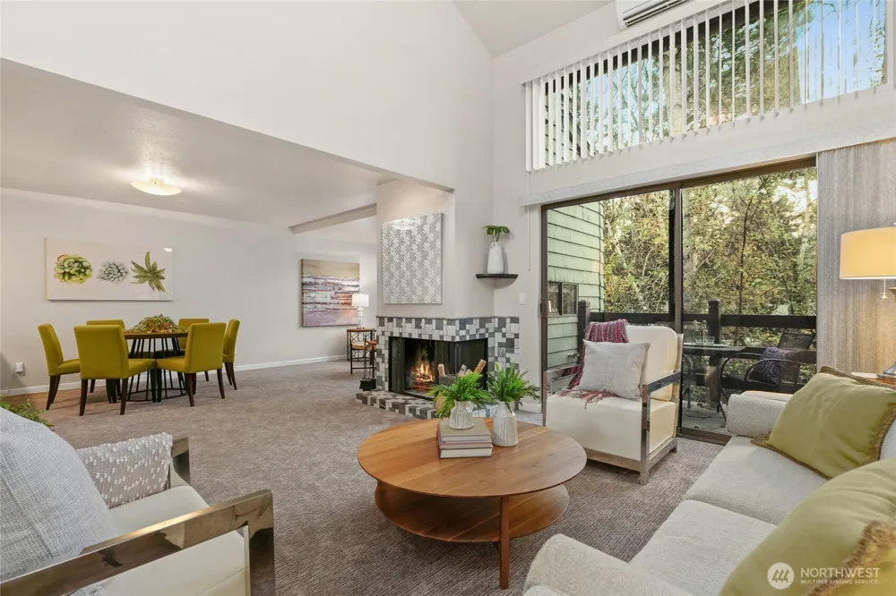 6 Lake Bellevue Drive #201