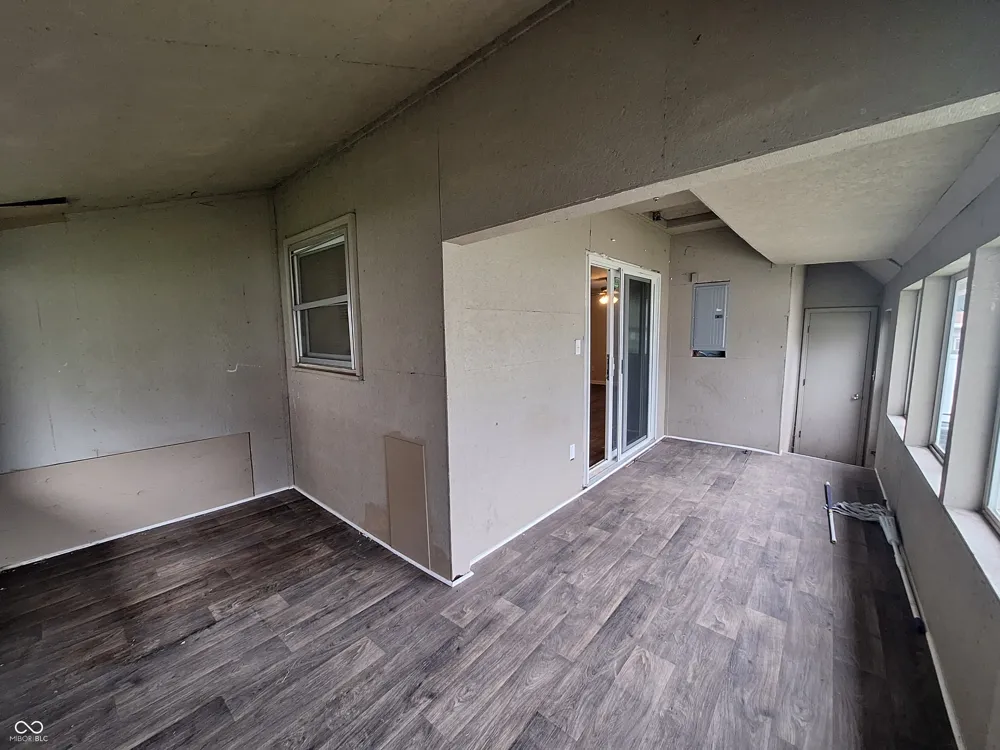 928 S A STREET Elwood, IN 46036