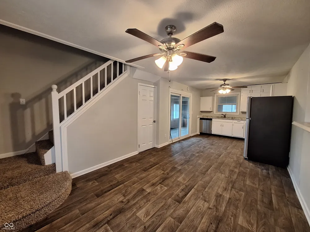 928 S A STREET Elwood, IN 46036