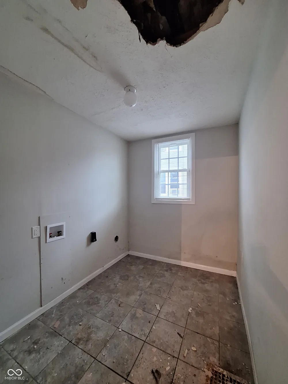 928 S A STREET Elwood, IN 46036