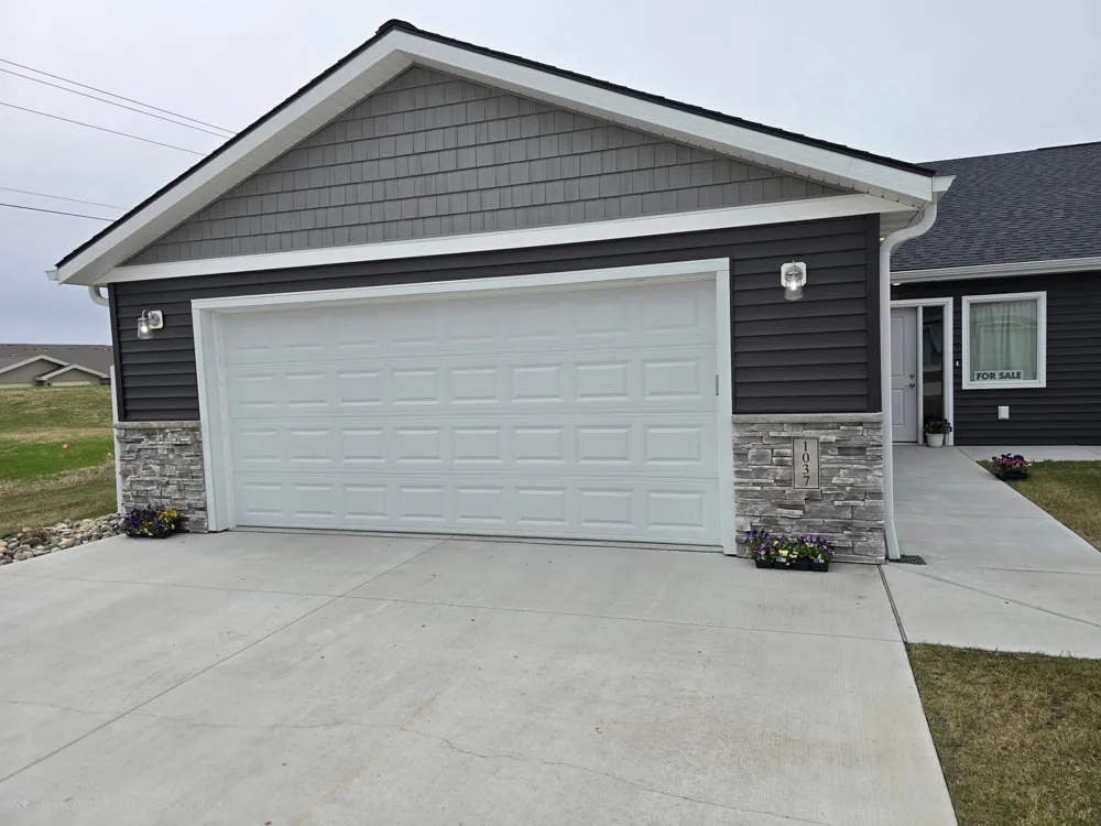 1037 Village Lane Detroit Lakes, MN 56501
