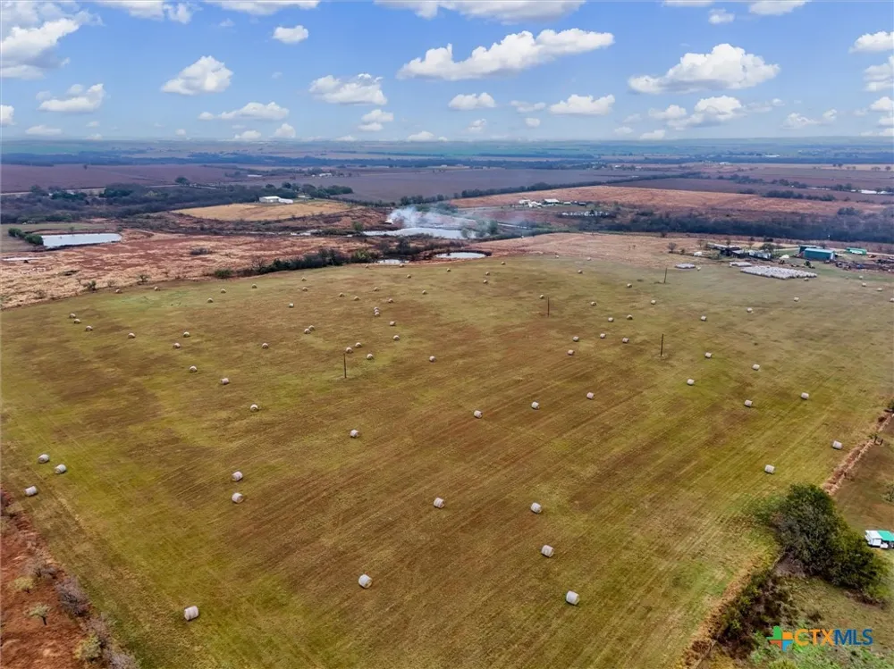 689 County Road 464 Eddy, TX 76524