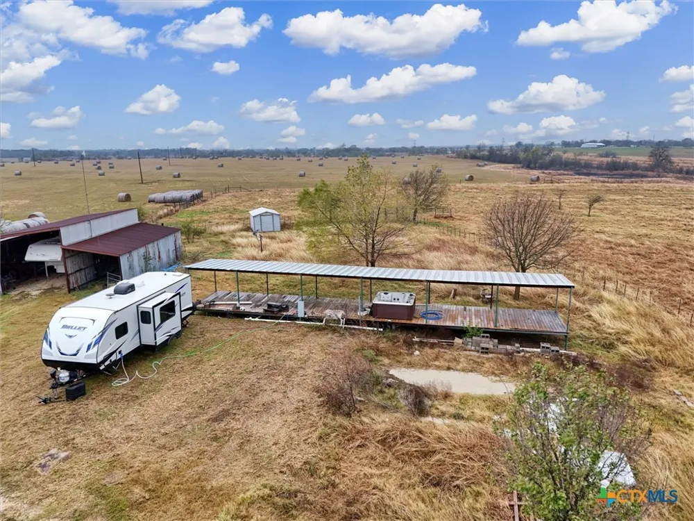 689 County Road 464 Eddy, TX 76524