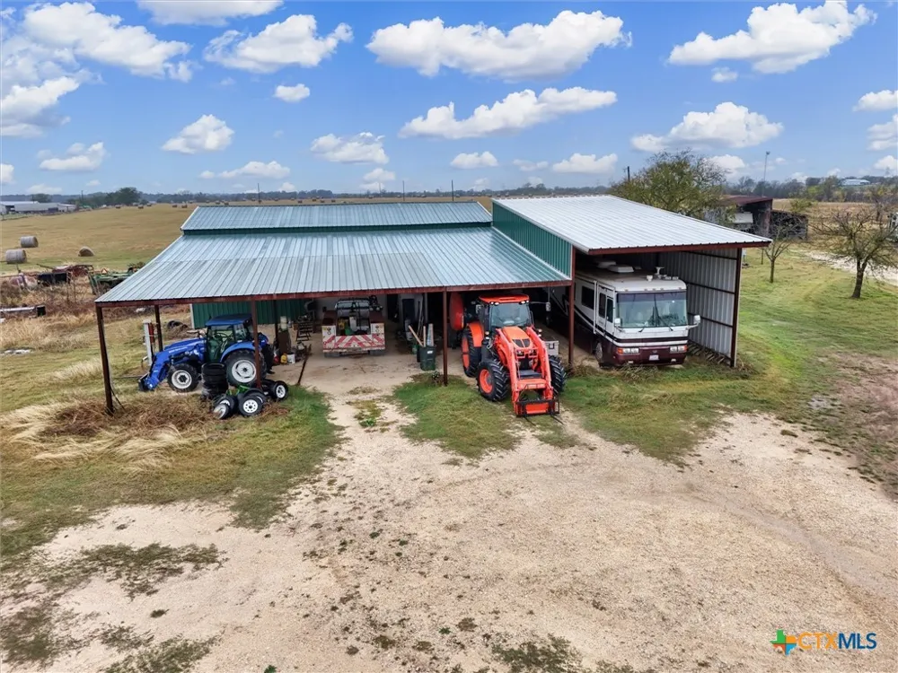 689 County Road 464 Eddy, TX 76524