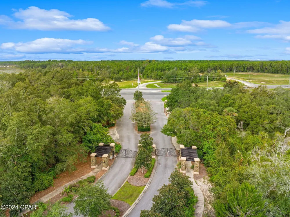 12815 Lake Merial Strand Drive Southport, FL 32409
