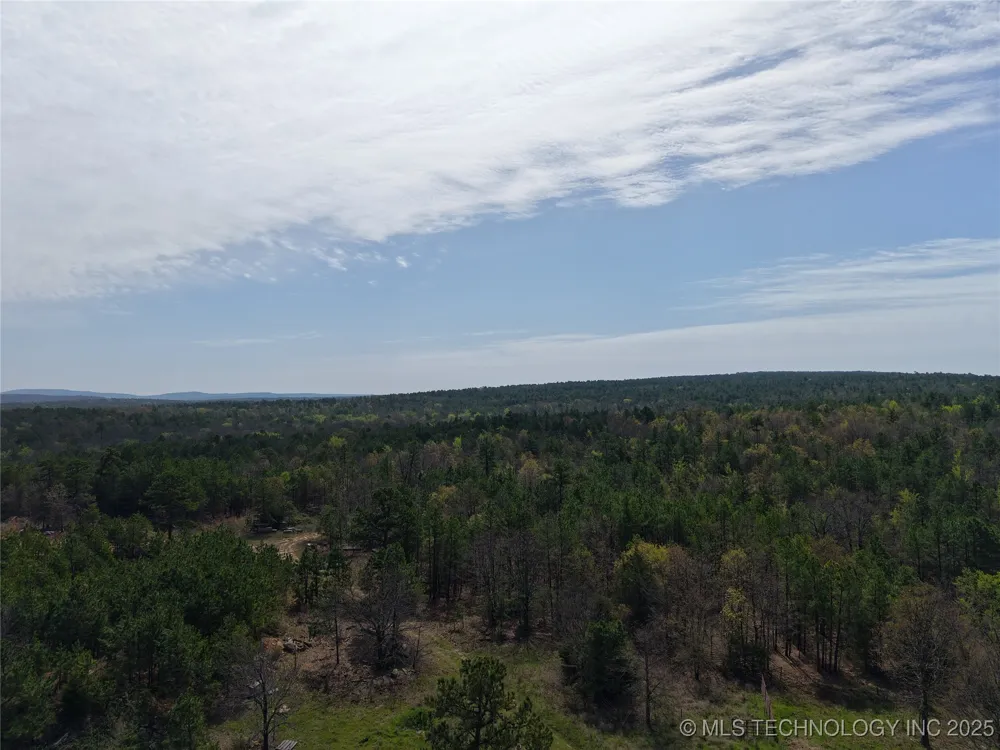 2 NW 196th Road Wilburton, OK 74578