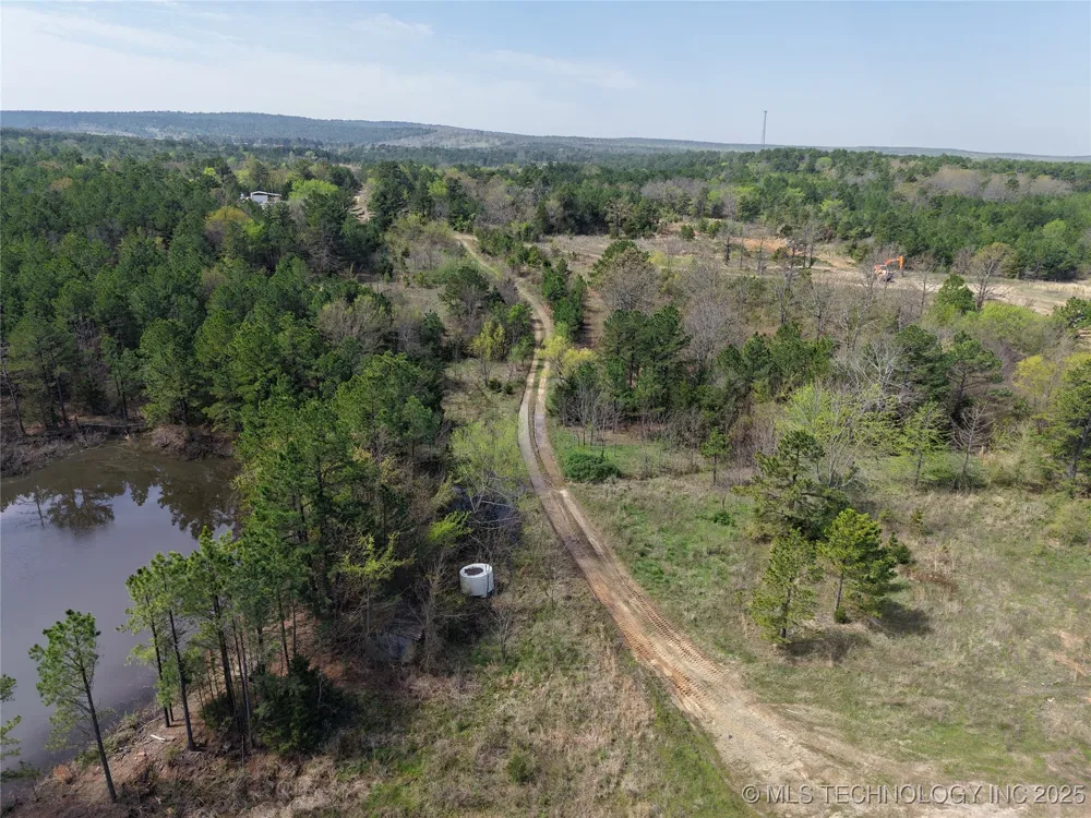 2 NW 196th Road Wilburton, OK 74578