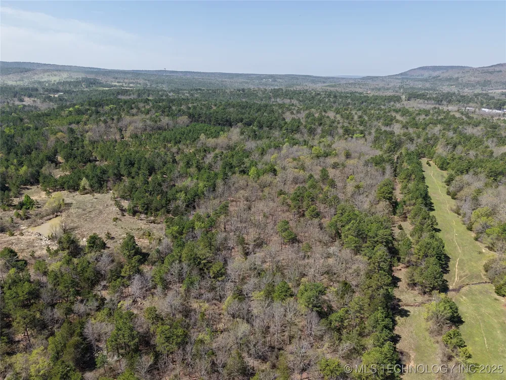 2 NW 196th Road Wilburton, OK 74578