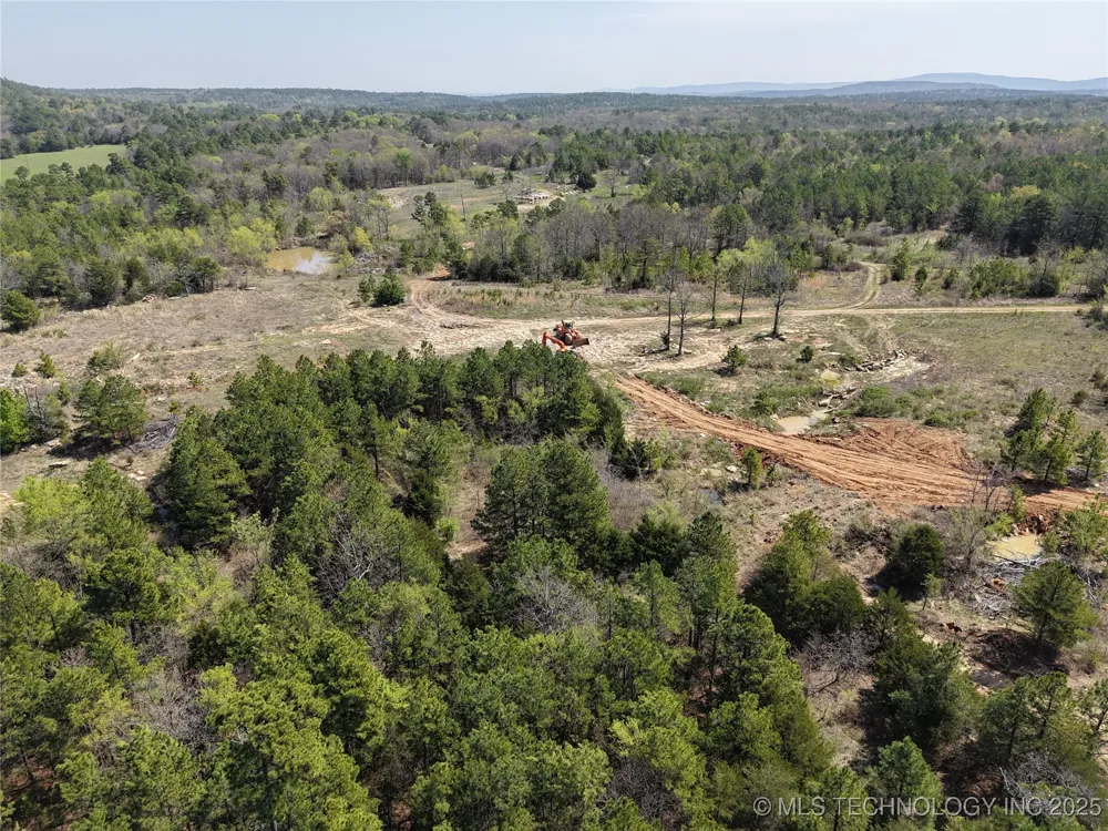 2 NW 196th Road Wilburton, OK 74578