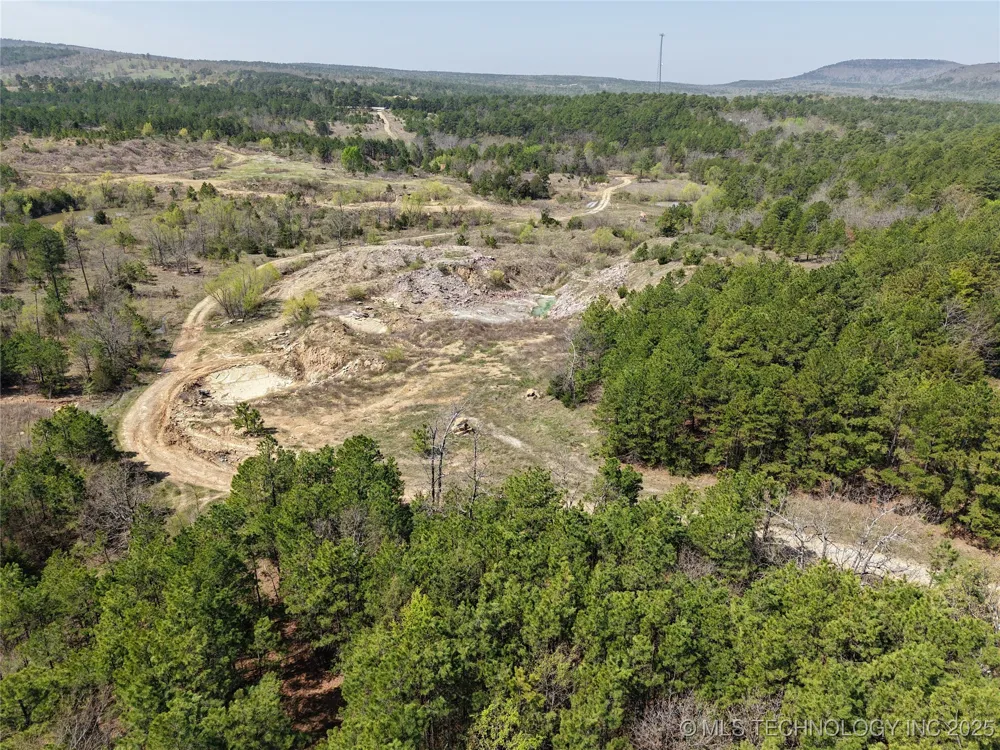 2 NW 196th Road Wilburton, OK 74578
