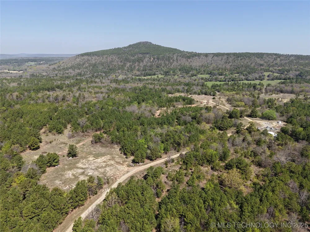 2 NW 196th Road Wilburton, OK 74578