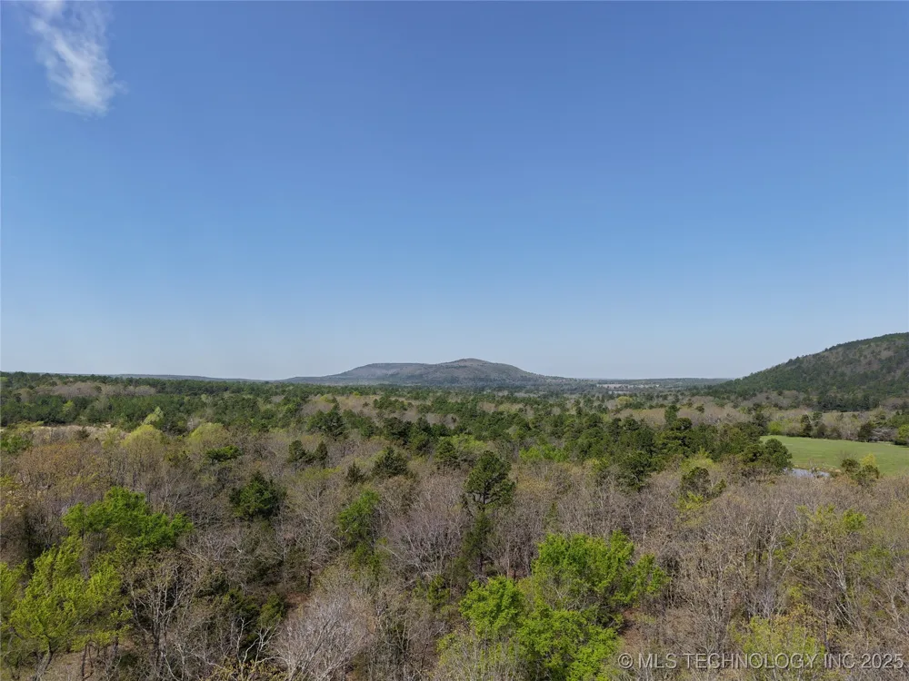 2 NW 196th Road Wilburton, OK 74578