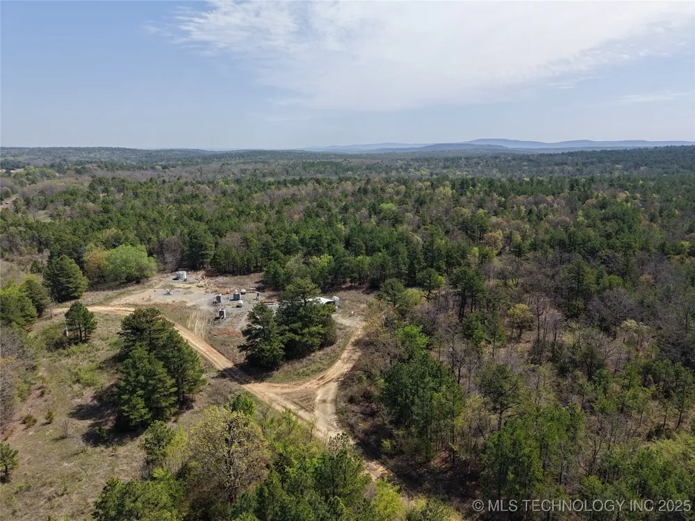 2 NW 196th Road Wilburton, OK 74578