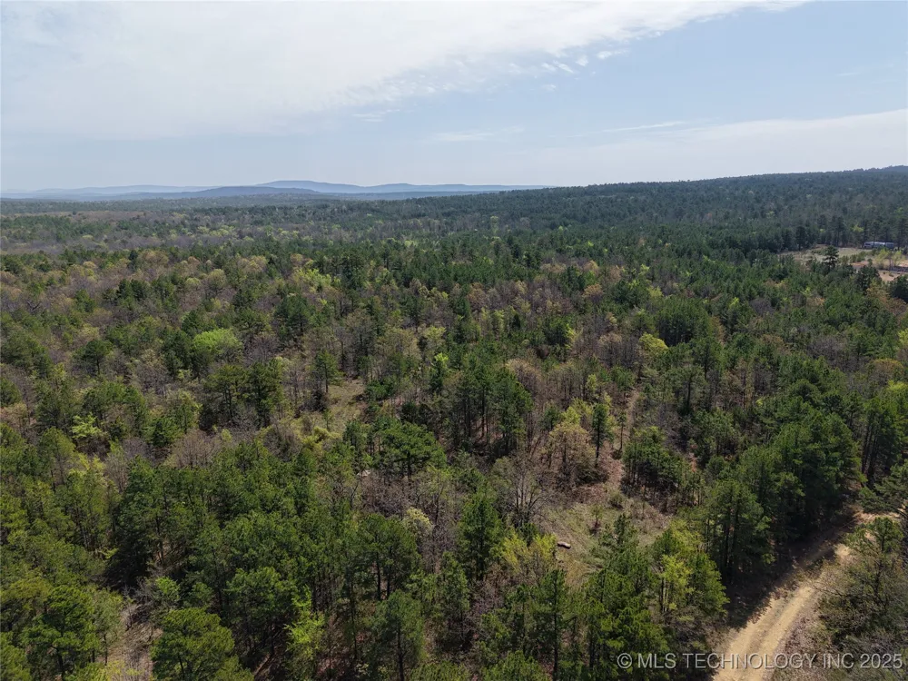 2 NW 196th Road Wilburton, OK 74578