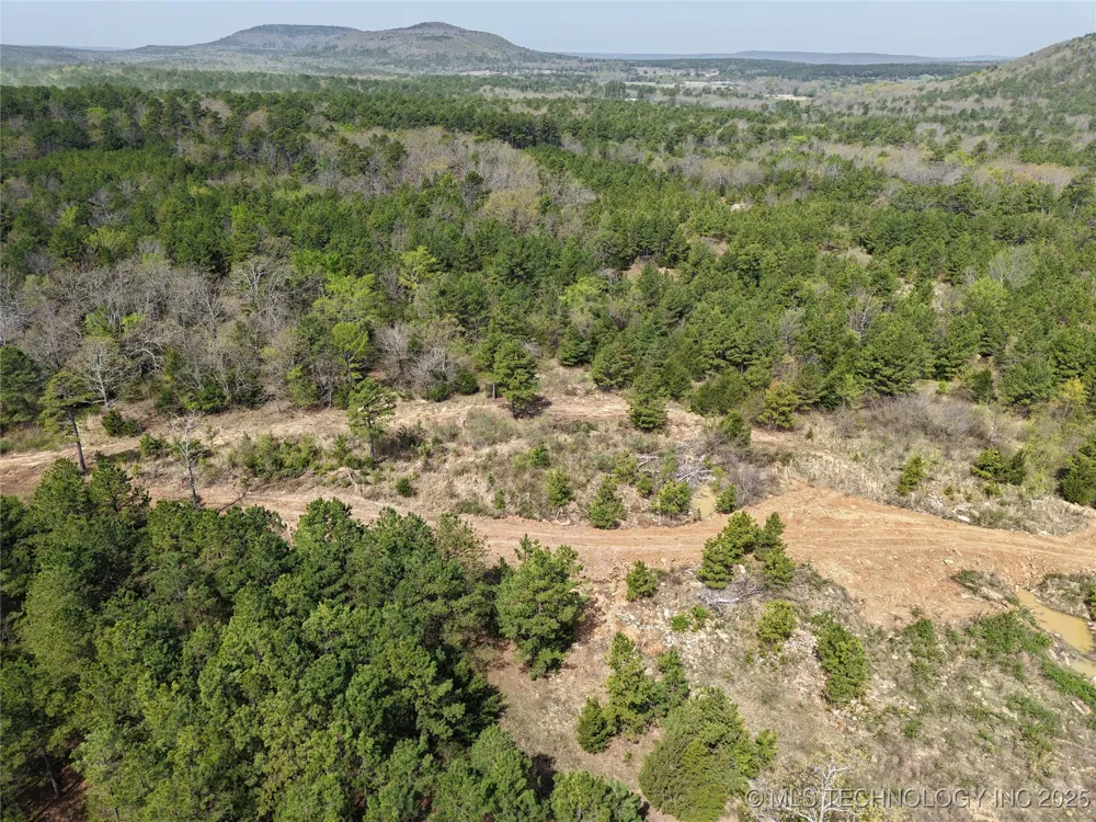 2 NW 196th Road Wilburton, OK 74578
