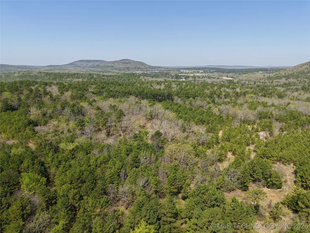 2 NW 196th Road Wilburton, OK 74578