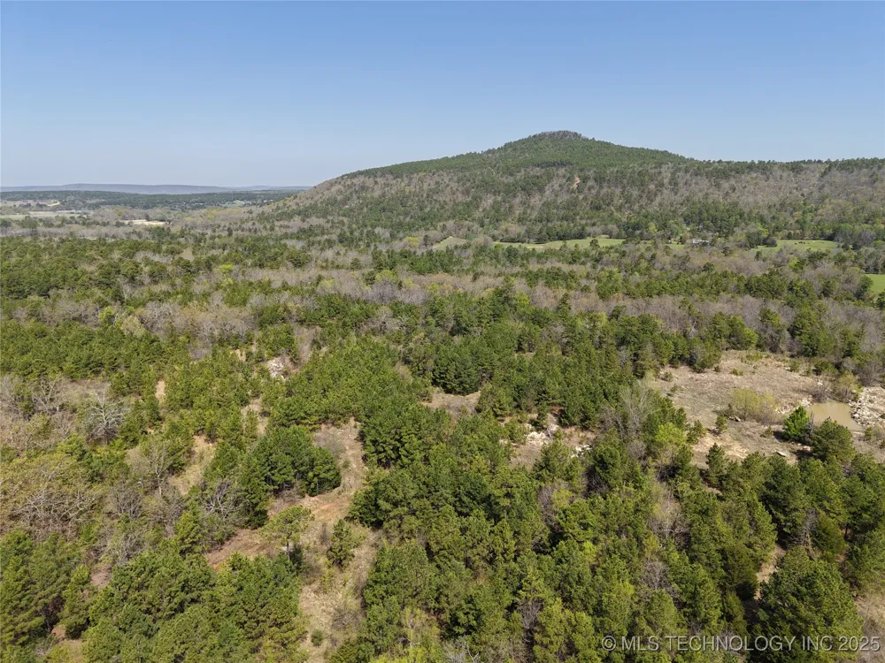 2 NW 196th Road Wilburton, OK 74578