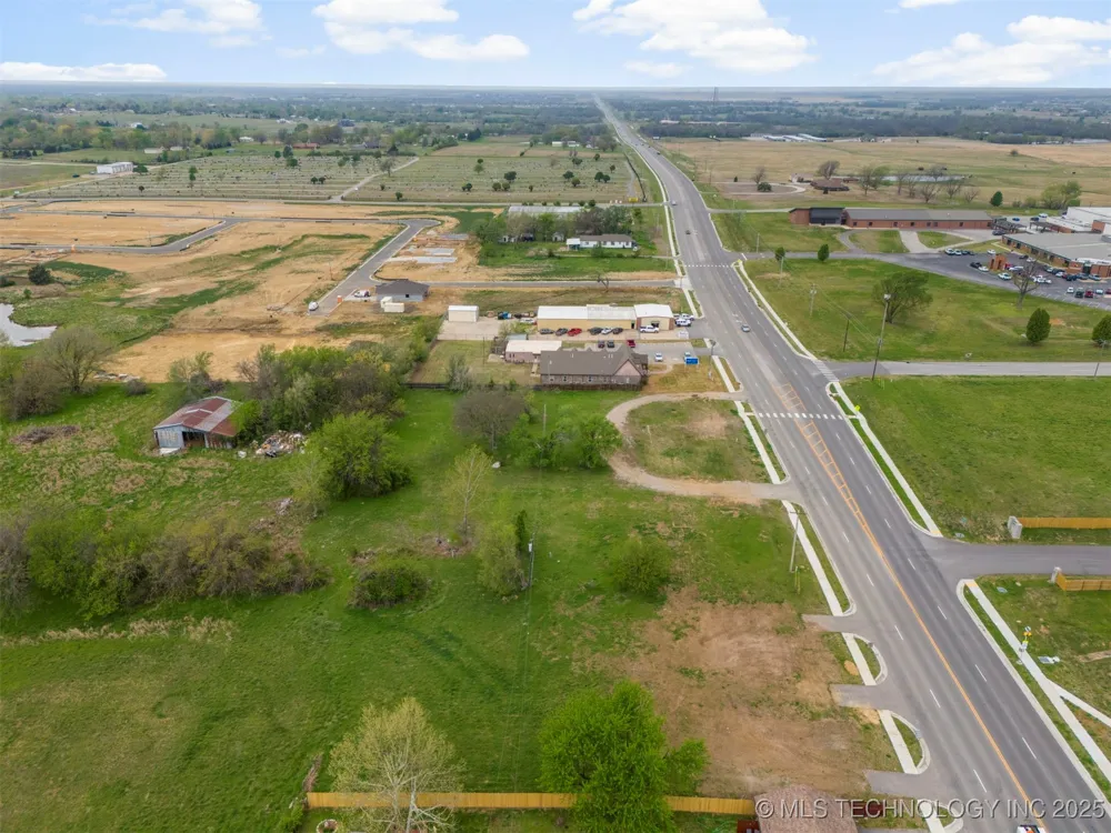 2301 W Broadway Street Collinsville, OK 74021