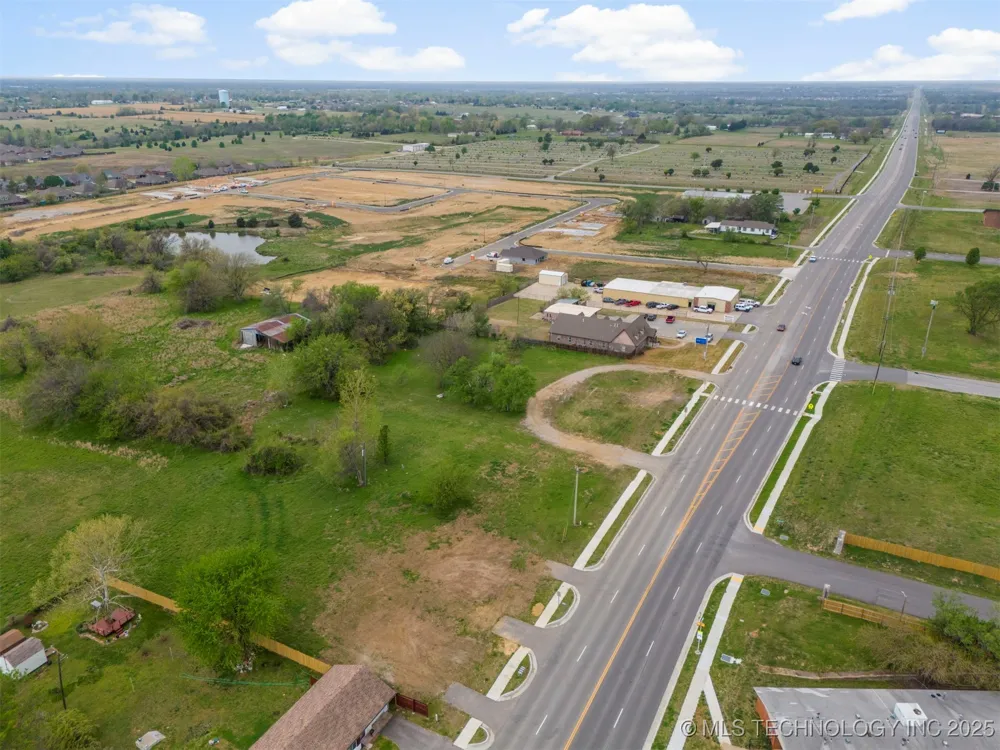 2301 W Broadway Street Collinsville, OK 74021