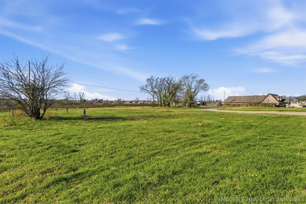2301 W Broadway Street Collinsville, OK 74021