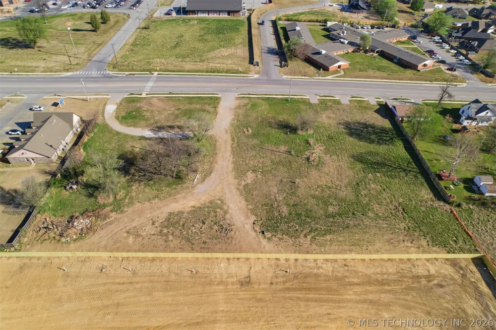2301 W Broadway Street Collinsville, OK 74021