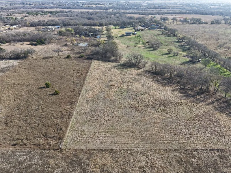 8421 County Road 1014 Joshua, TX 76058