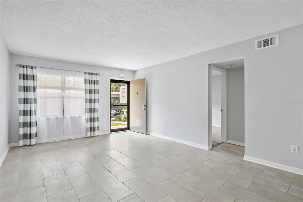 4920 LOCUST STREET NE #115 St Petersburg, FL 33703