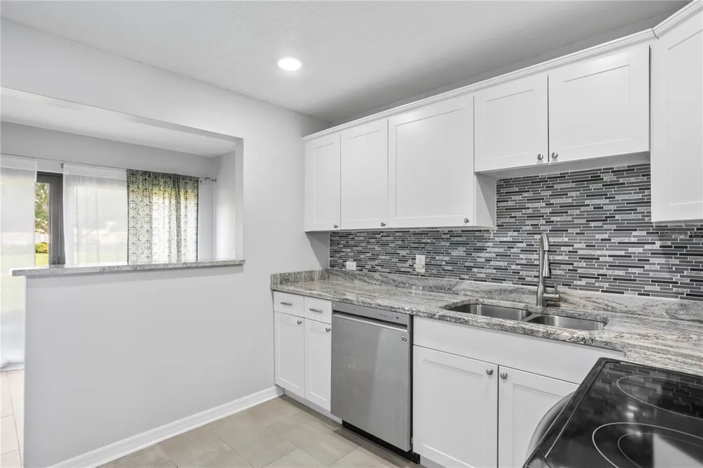 4920 LOCUST STREET NE #115 St Petersburg, FL 33703