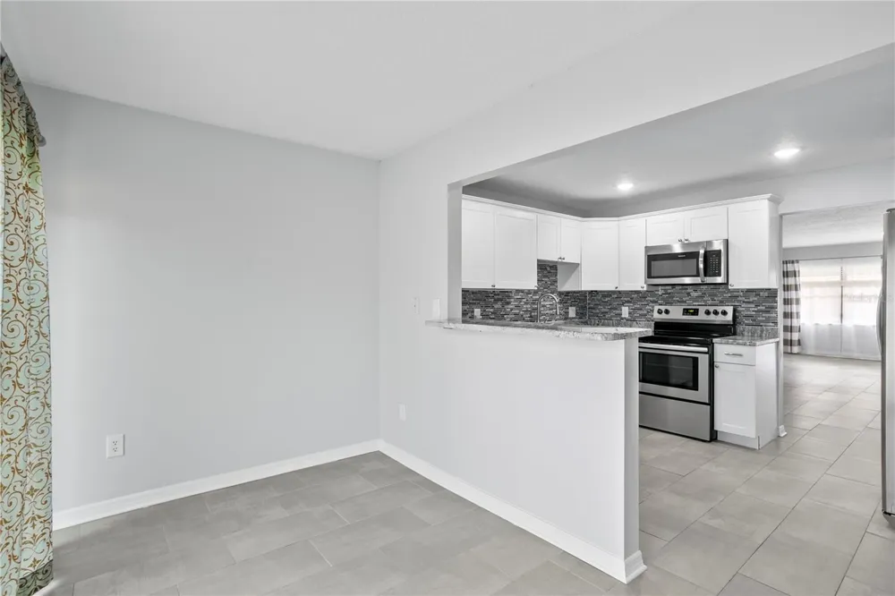 4920 LOCUST STREET NE #115 St Petersburg, FL 33703