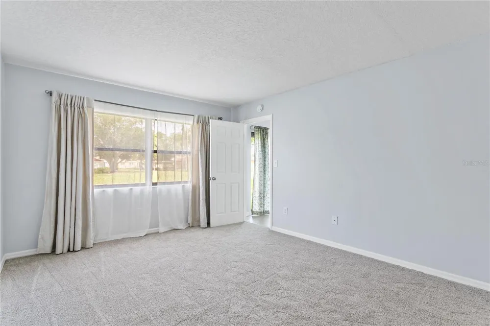 4920 LOCUST STREET NE #115 St Petersburg, FL 33703