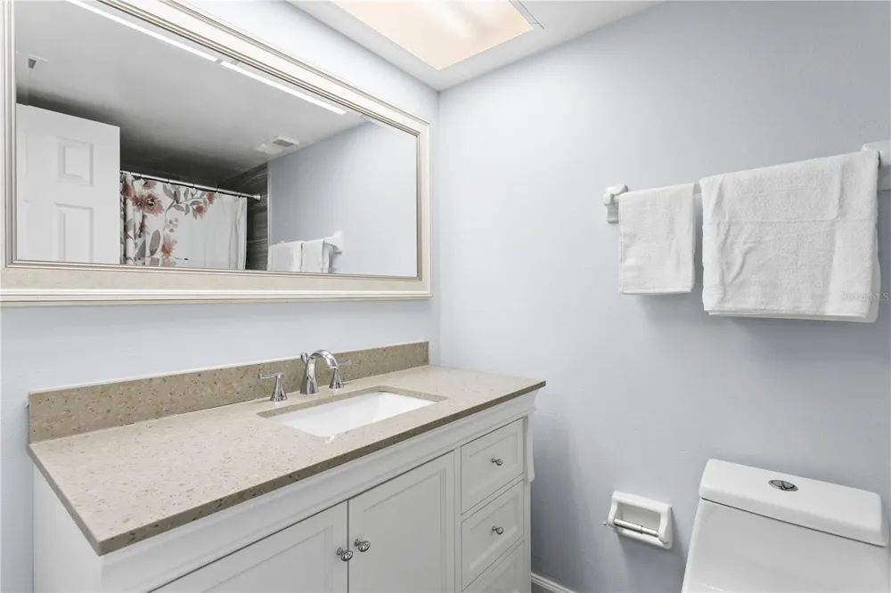 4920 LOCUST STREET NE #115 St Petersburg, FL 33703