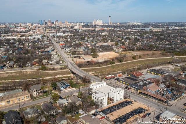 2601 S Flores San Antonio, TX 78204