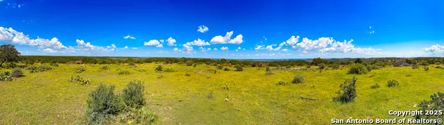 380 Holiday Rd. Comfort, TX 78013
