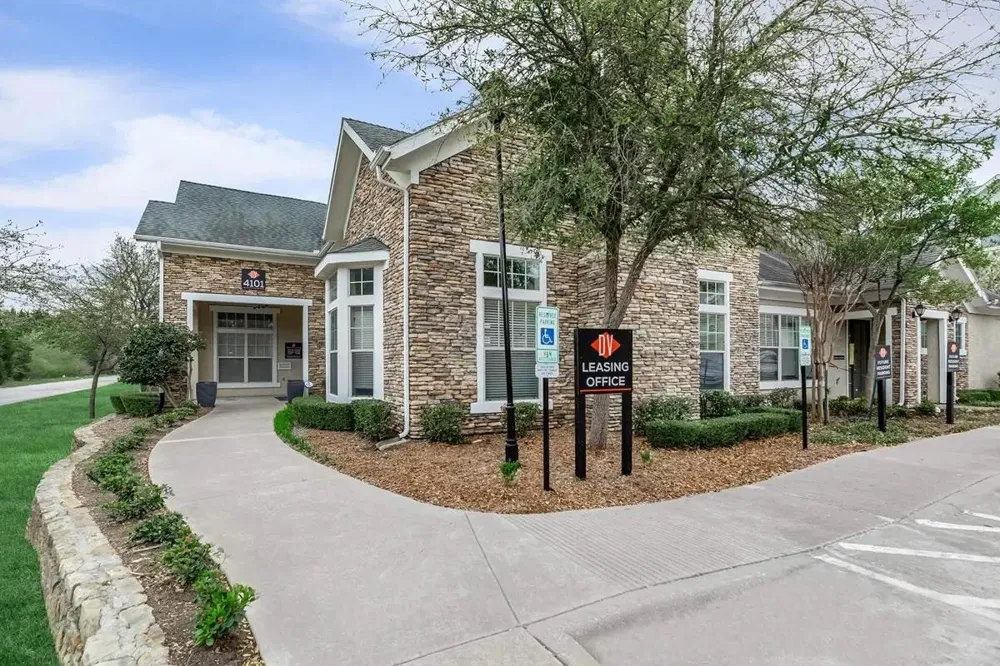 4101 Delafield Ln Dallas, TX 75227