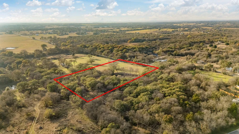 223 W Gaithings Covington, TX 76636