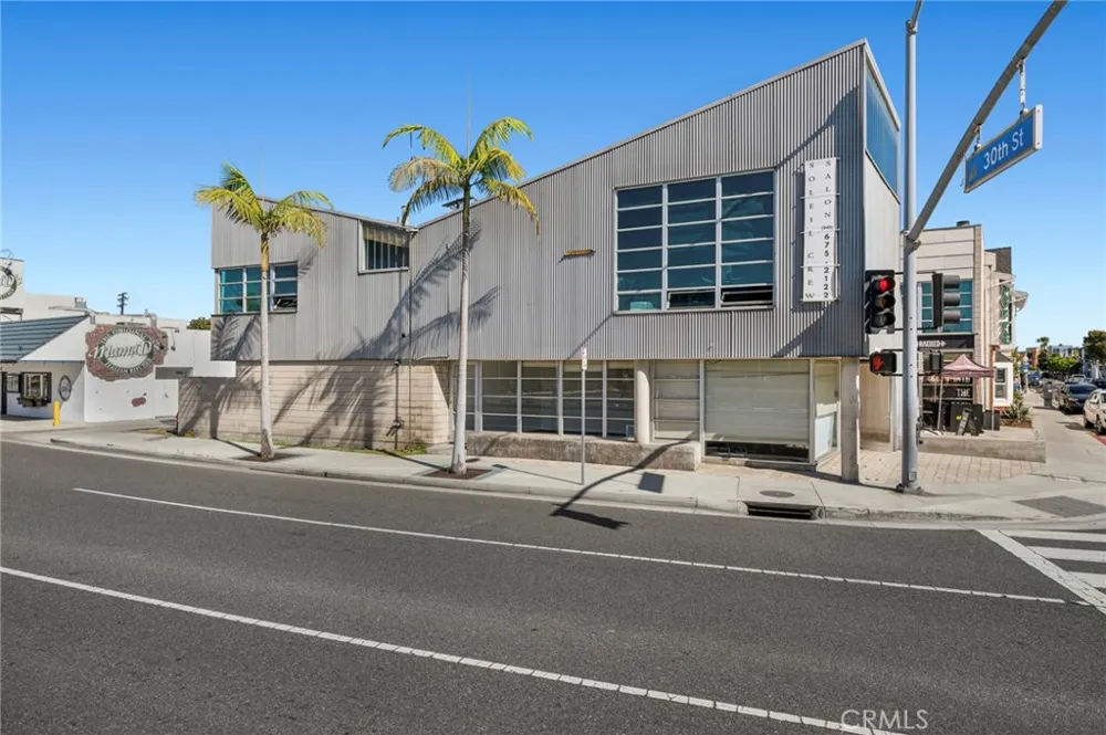 3000 Newport Boulevard