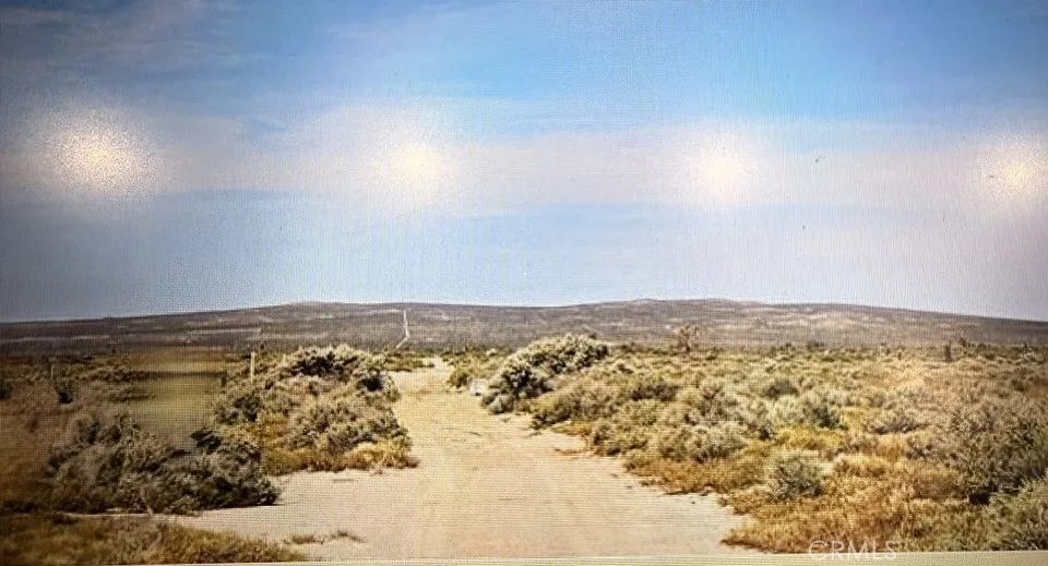 100 th E Redman, CA 93535