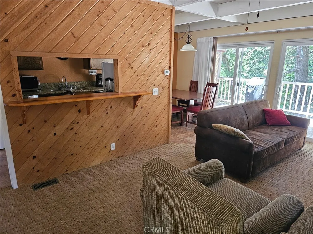 312 Canyon Crest Lake Arrowhead, CA 92352