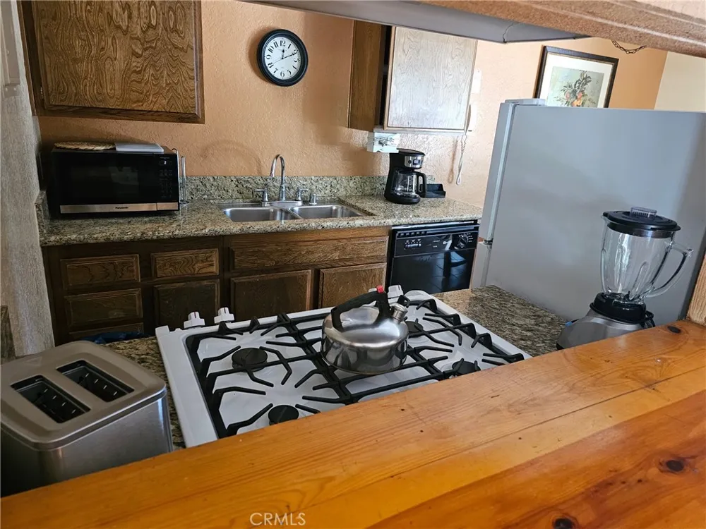 312 Canyon Crest Lake Arrowhead, CA 92352