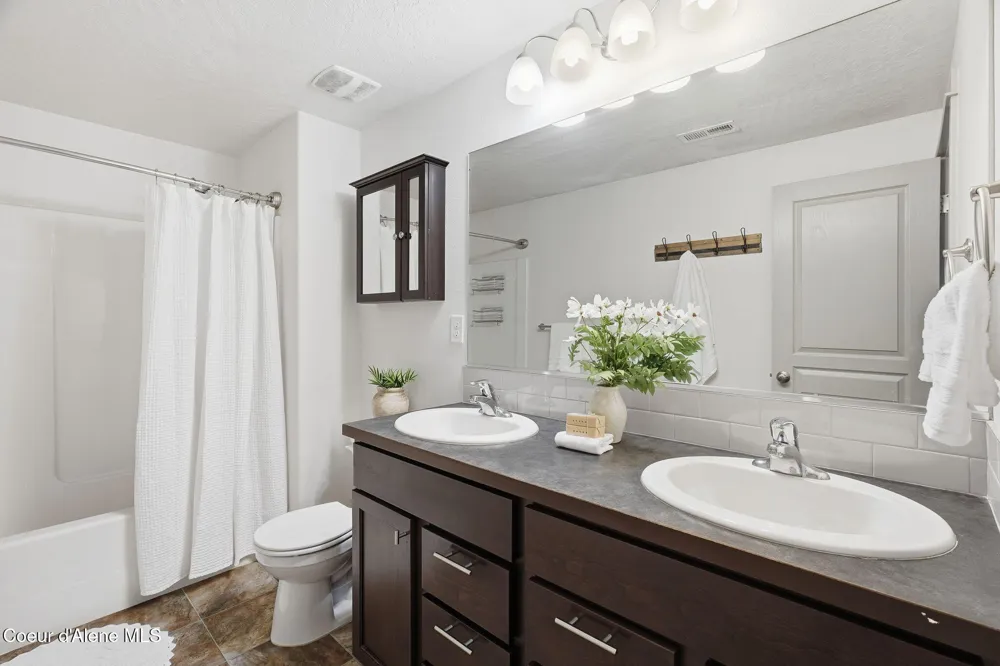 4467 Connery Loop Post Falls, ID 83854