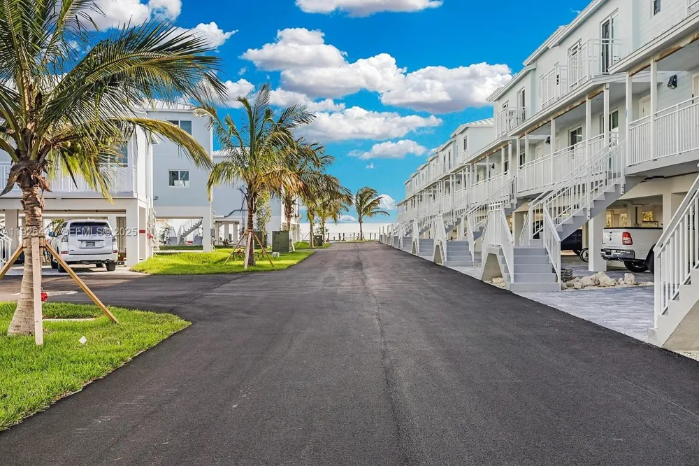 10877 Overseas Hwy #37 Marathon, FL 33050