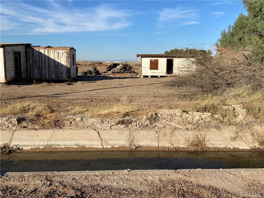 1896 E Underwood Holtville, CA 92250