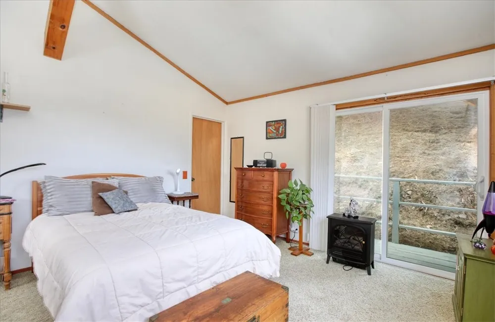 910 Sheffield Street Cambria, CA 93428