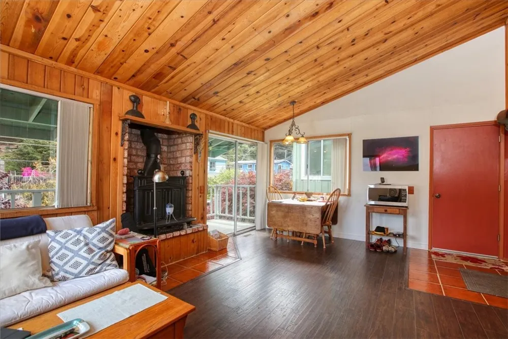 910 Sheffield Street Cambria, CA 93428
