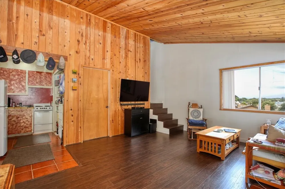 910 Sheffield Street Cambria, CA 93428