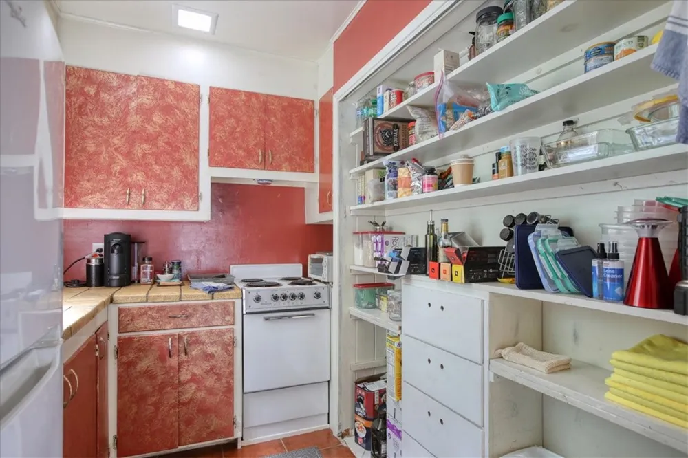 910 Sheffield Street Cambria, CA 93428