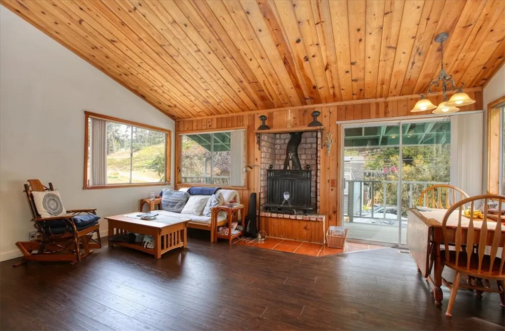 910 Sheffield Street Cambria, CA 93428