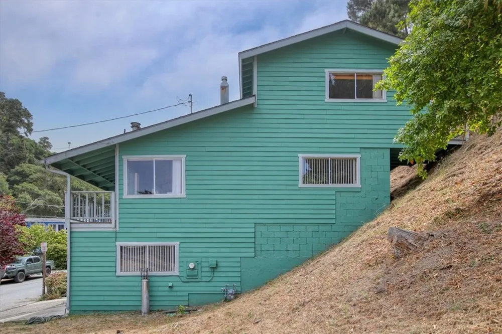 910 Sheffield Street Cambria, CA 93428