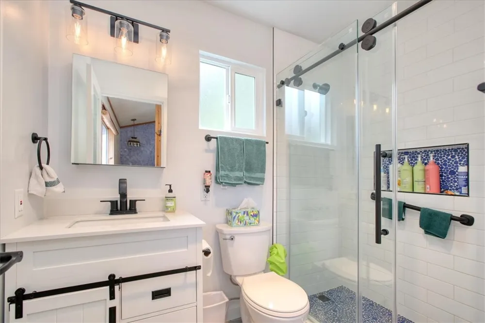 910 Sheffield Street Cambria, CA 93428