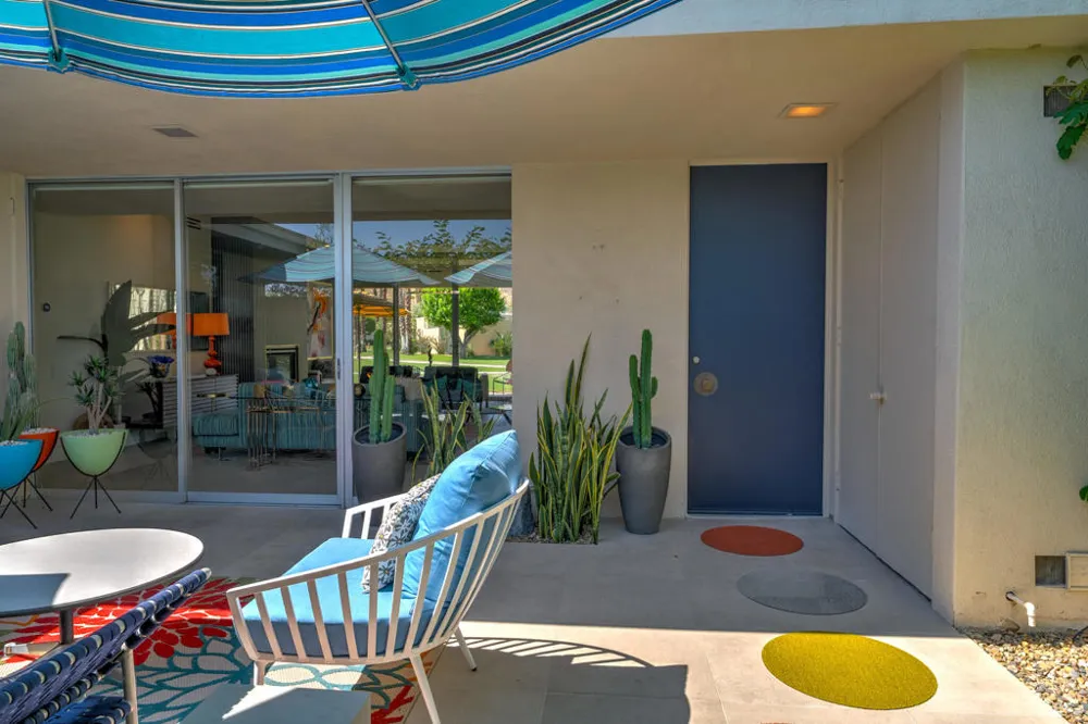 320 Desert Lakes Drive Palm Springs, CA 92264